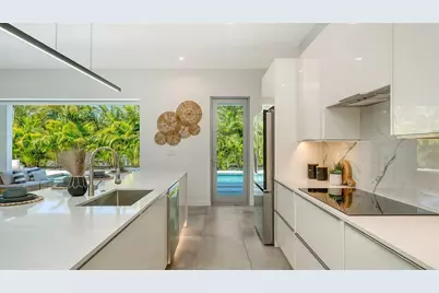 2124 Clematis Place, Sarasota, FL 34239 - Photo 12