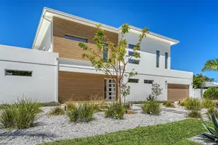 2124 Clematis Pl, Sarasota, FL 34239 - Photo 2