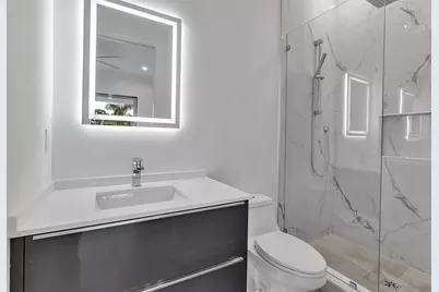 2124 Clematis Place, Sarasota, FL 34239 - Photo 40