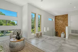 2124 Clematis Pl, Sarasota, FL 34239 - Photo 30