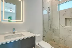 2124 Clematis Pl, Sarasota, FL 34239 - Photo 42