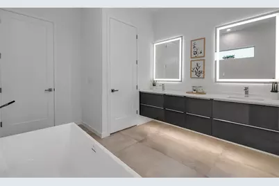 2124 Clematis Place, Sarasota, FL 34239 - Photo 22