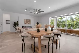 2124 Clematis Pl, Sarasota, FL 34239 - Photo 8