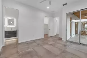 2124 Clematis Pl, Sarasota, FL 34239 - Photo 42