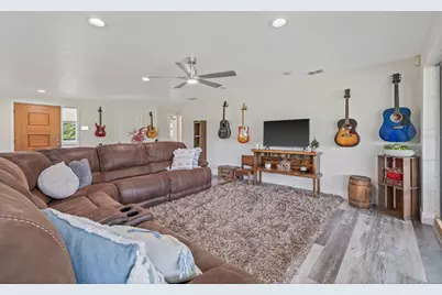 336 Highland Shores Dr, Ellenton, FL 34222 - Photo 18