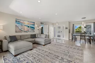 538 Magellan Dr, Sarasota, FL 34243 - Photo 42