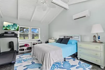 538 Magellan Drive, Sarasota, FL 34243 - Photo 18