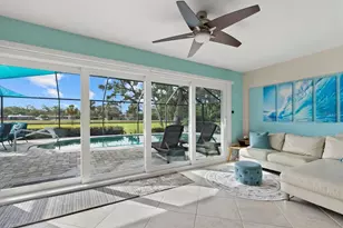 538 Magellan Dr, Sarasota, FL 34243 - Photo 34