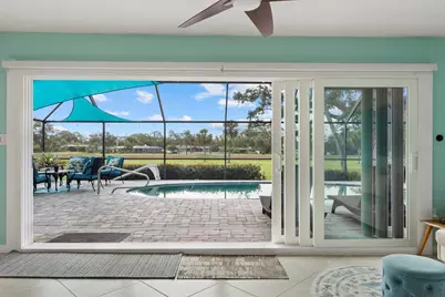 538 Magellan Drive, Sarasota, FL 34243 - Photo 8