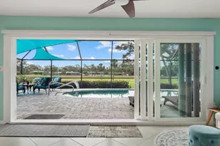 538 Magellan Dr, Sarasota, FL 34243 - Photo 8