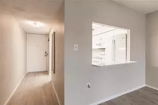 3635 Lake Bayshore Dr, Bradenton, FL 34205 - Photo 8