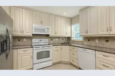 2088 Grove Street, Sarasota, FL 34239 - Photo 12