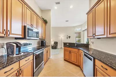 6312 41st Court E, Sarasota, FL 34243 - Photo 10