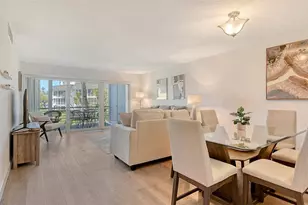 4380 Exeter Dr, Longboat Key, FL 34228 - Photo 4