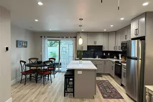 306 19th St E, Bradenton, FL 34208 - Photo 6