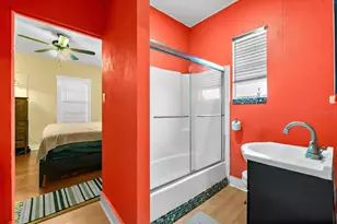 1911 26th St W, Bradenton, FL 34205 - Photo 24