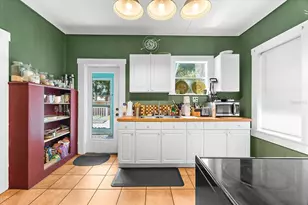 1911 26th St W, Bradenton, FL 34205 - Photo 14