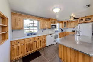 305 Chauncey Ave, Bradenton, FL 34208 - Photo 12