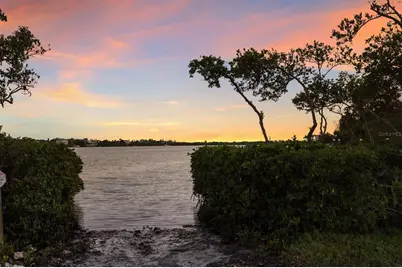 1610 Bayshore Drive, Terra Ceia, FL 34250 - Photo 52
