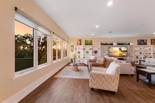 1610 Bayshore Dr, Terra Ceia, FL 34250 - Photo 12