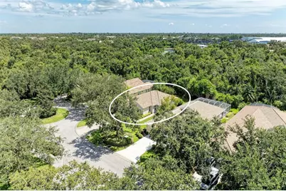 5815 Los Verdes Court, Bradenton, FL 34210 - Photo 2