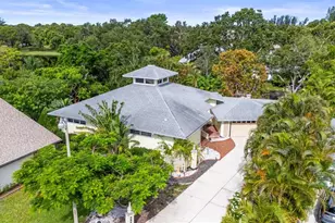 7615 4th Ave Dr NW, Bradenton, FL 34209 - Photo 2