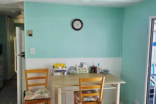 10315 Cortez Rd W, Bradenton, FL 34210 - Photo 8