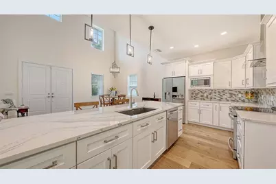 2410 Prospect Street, Sarasota, FL 34239 - Photo 18