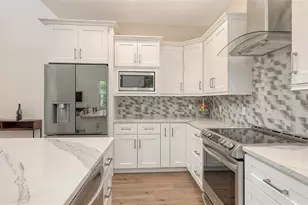 2410 Prospect St, Sarasota, FL 34239 - Photo 20