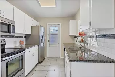 8258 San Jacinto Avenue, North Port, FL 34287 - Photo 4