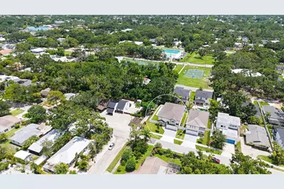 2596 Floyd Street, Sarasota, FL 34239 - Photo 10