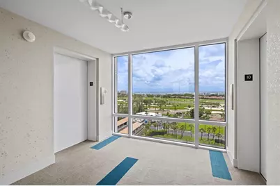 2425 Gulf Of Mexico Drive #10F, Longboat Key, FL 34228 - Photo 2