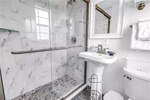 6150 Midnight Pass Rd, Sarasota, FL 34242 - Photo 22