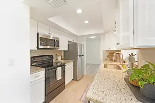 7308 17th Ave W, Bradenton, FL 34209 - Photo 8