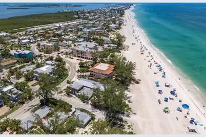 3720 Gulf Drive, Holmes Beach, FL 34217 - Photo 10