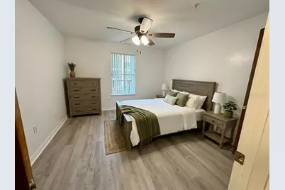 2360 SW Archer Road #206, Gainesville, FL 32608 - Photo 8