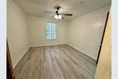 2360 SW Archer Road #206, Gainesville, FL 32608 - Photo 8