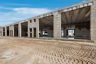 829 57th St E, Bradenton, FL 34208 - Photo 4