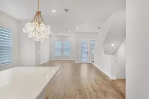 2513 Boone Ct, Sarasota, FL 34237 - Photo 16