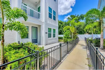 2513 Boone Court, Sarasota, FL 34237 - Photo 2