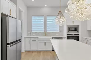 2513 Boone Ct, Sarasota, FL 34237 - Photo 12