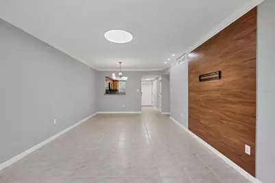 924 La Costa Circle #4, Sarasota, FL 34237 - Photo 8