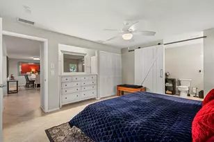 6916 W Country Club Dr N, Sarasota, FL 34243 - Photo 22