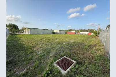 2513 NE 9th Avenue, Cape Coral, FL 33909 - Photo 14