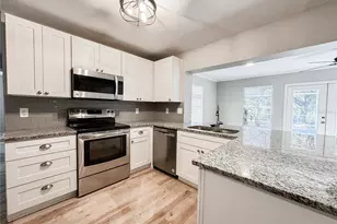 4913 32nd St E, Bradenton, FL 34203 - Photo 10