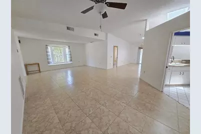 5638 Garden Lakes Palm, Bradenton, FL 34203 - Photo 6