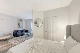 1659 2nd St, Sarasota, FL 34236 - Photo 4