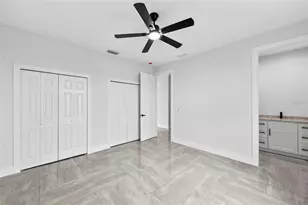 9225 Raes Creek Pl, Palmetto, FL 34221 - Photo 42