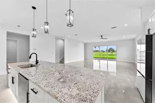 9225 Raes Creek Pl, Palmetto, FL 34221 - Photo 18