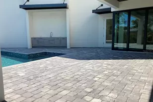 2110 Michele Dr, Sarasota, FL 34231 - Photo 50